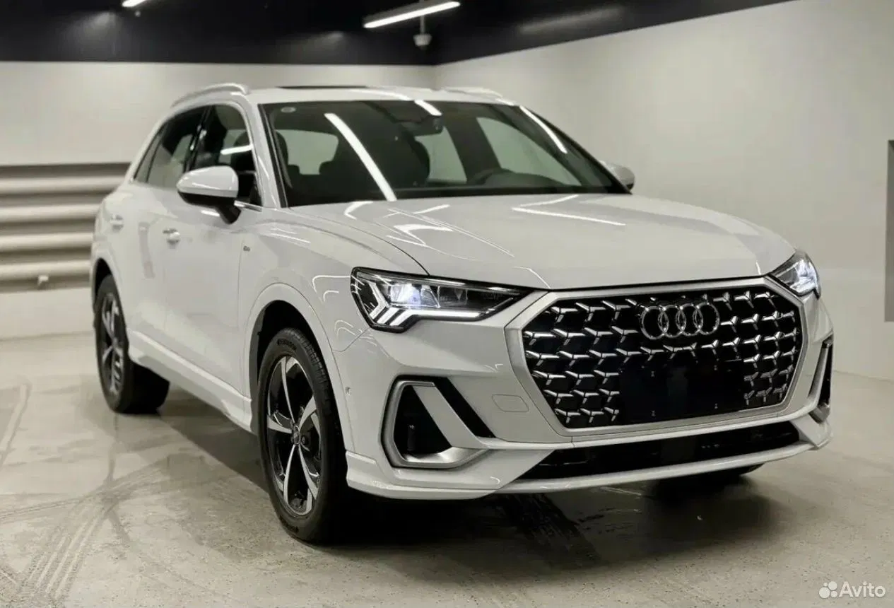 Audi Q3 1.5 AMT, 2026