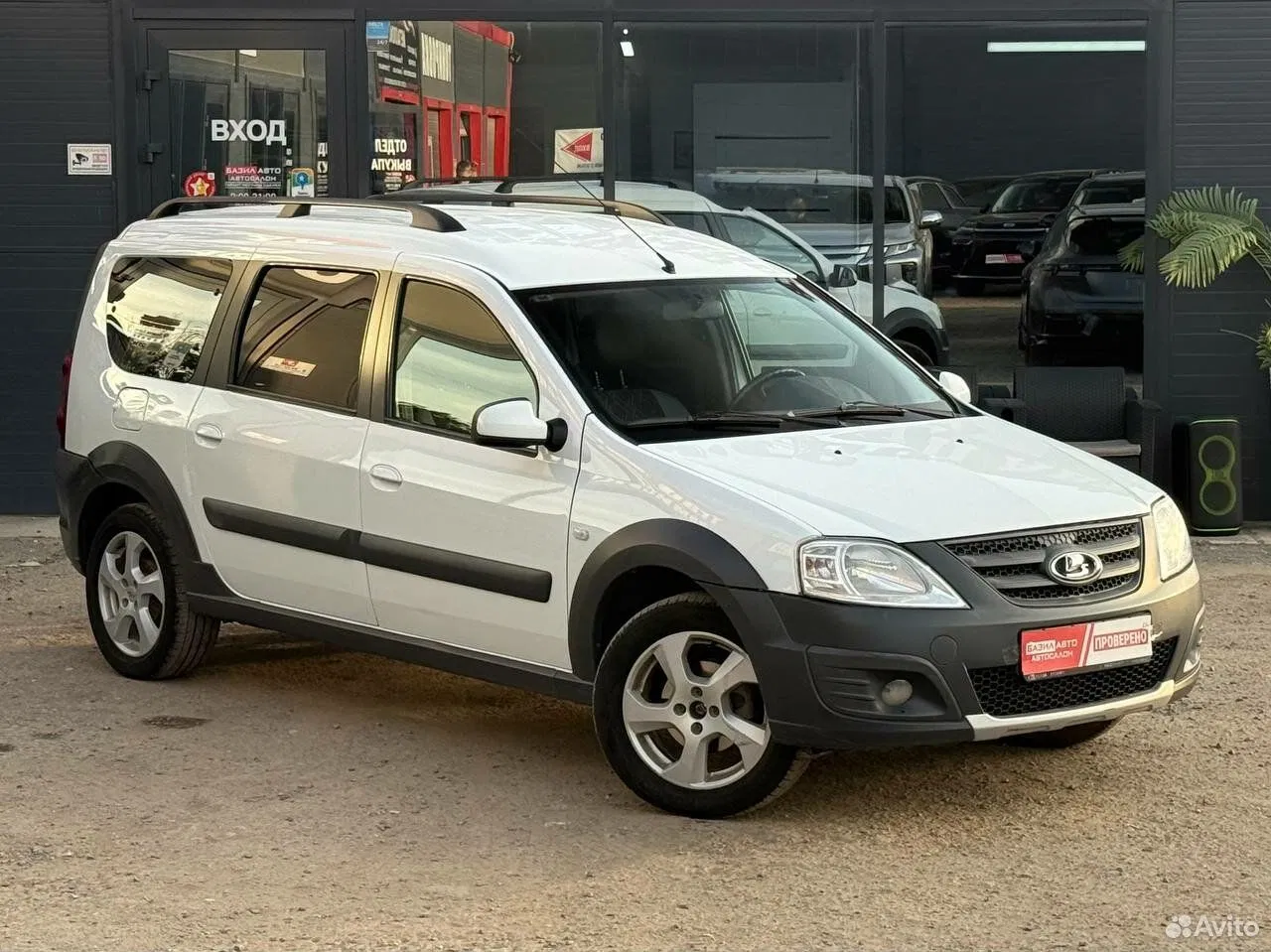 ВАЗ (LADA) Largus Cross 1.6 MT, 2020, 98 570 км